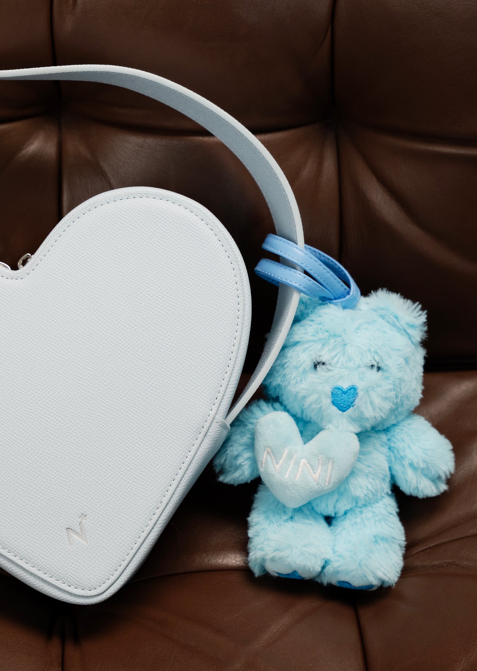 NINI 🩵 Együtt az Autistákért Teddy Bear Charm