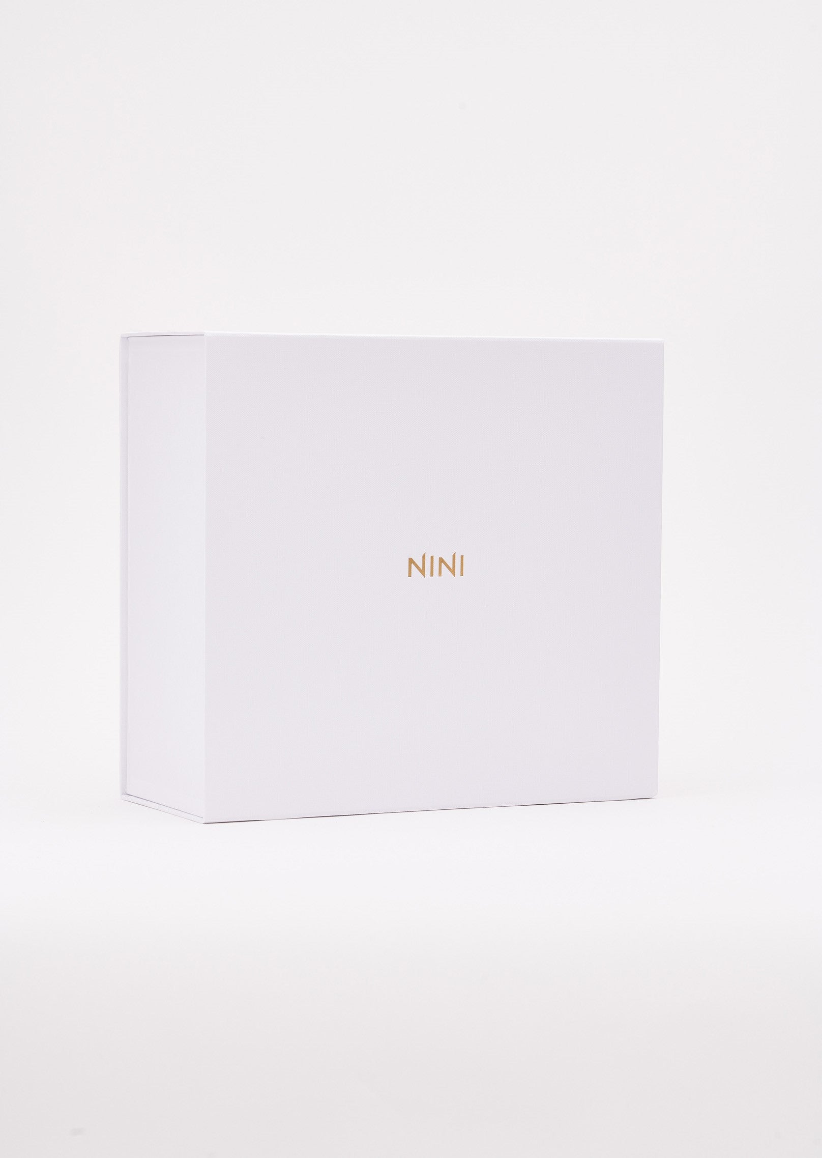 NINI GIFT BOX